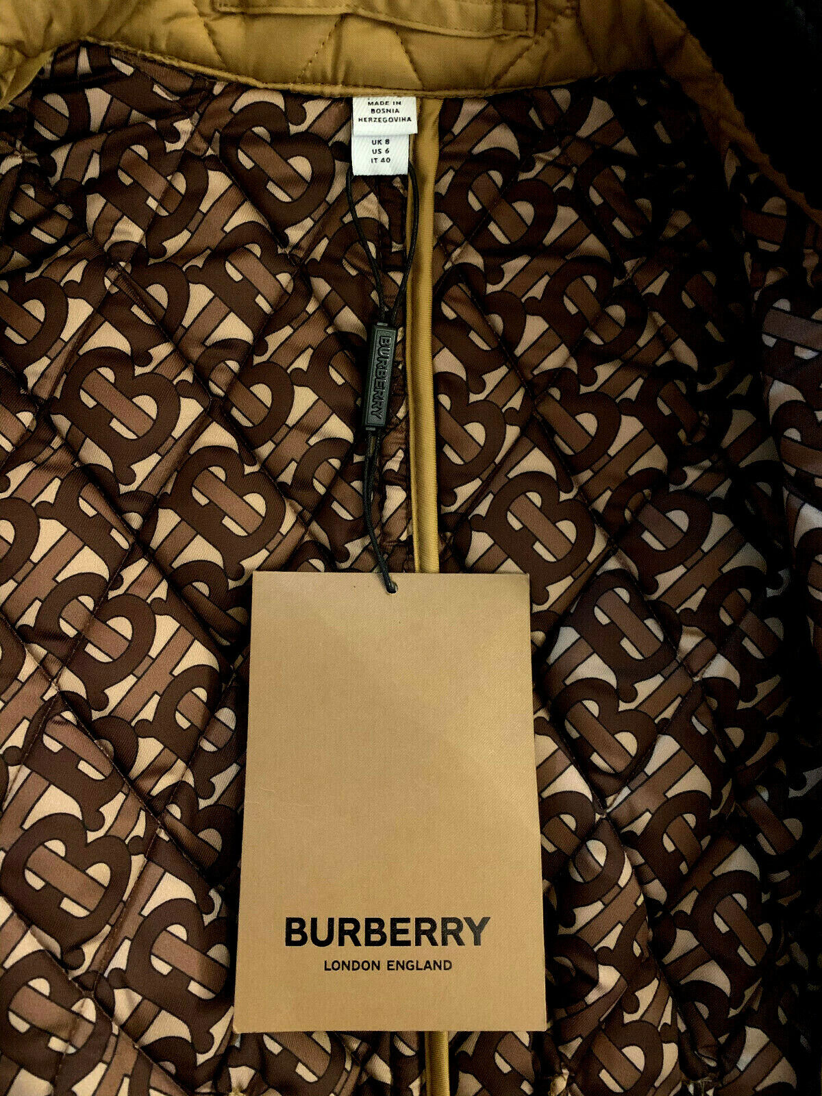 BURBERRY CORDUROY COLLAR DIAMOND QUILTED BARN JACKET