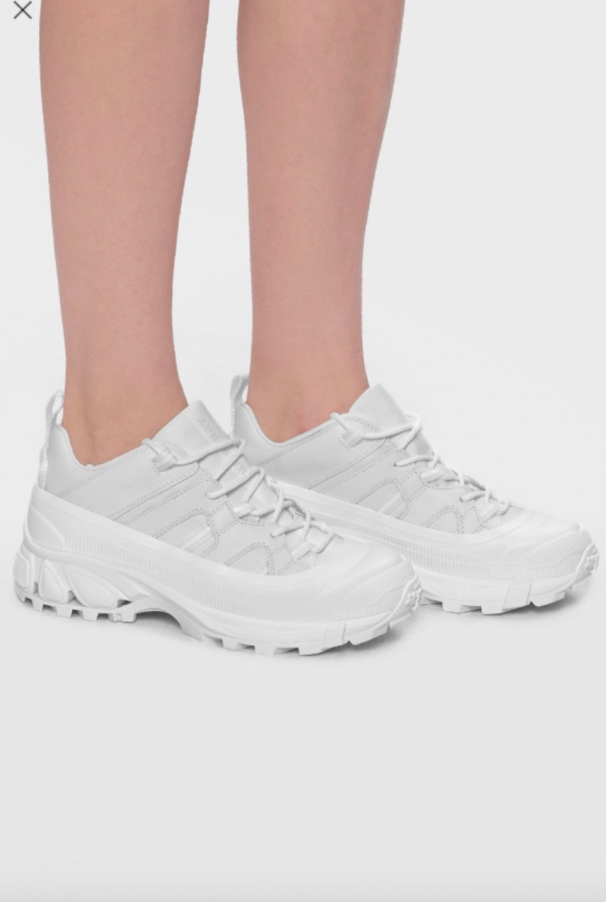 BURBERRY LEATHER ARTHUR SNEAKERS
