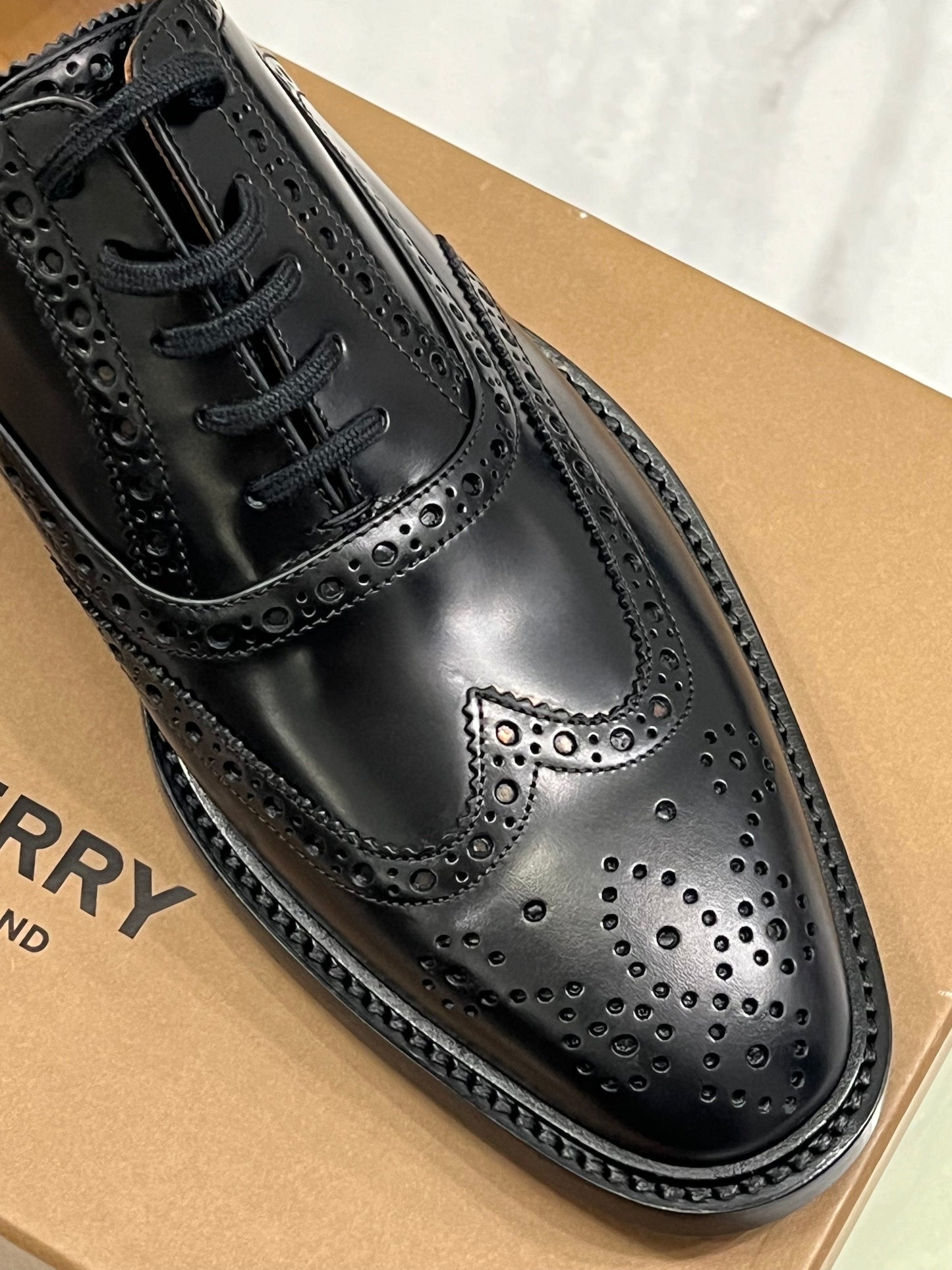 BURBERRY OXFORD BROGUES LEATHER SHOES