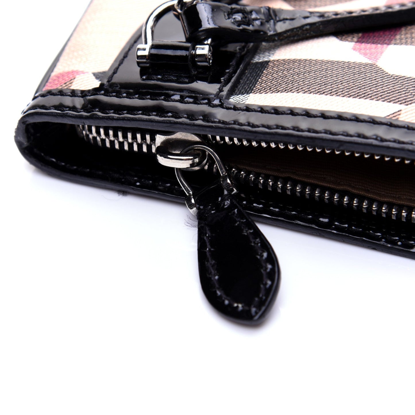 BURBERRY PATCHWORK CHECK PATENT WRISTLET