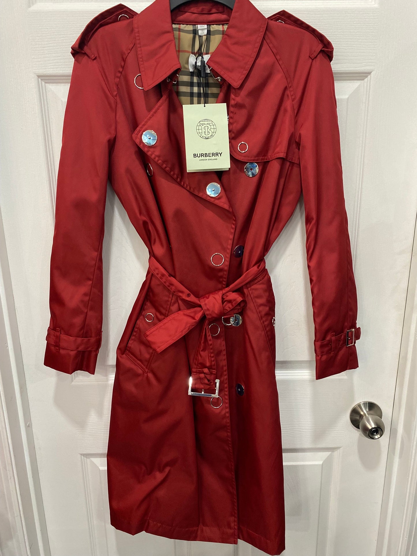 BURBERRY LONG TRENCH COAT