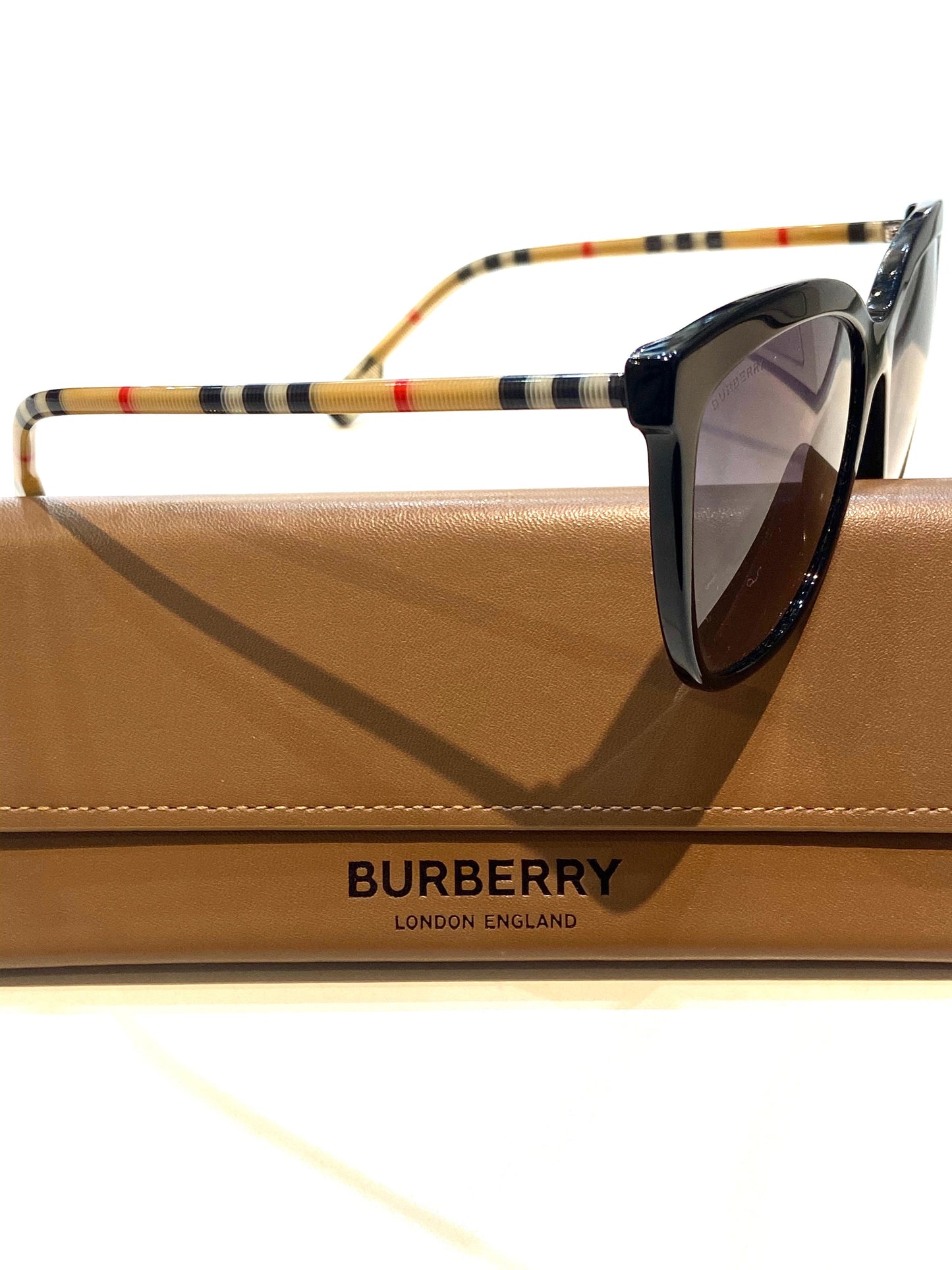 BURBERRY CLARE BE4308 POLARIZED GRADIENT SUNGLASSES
