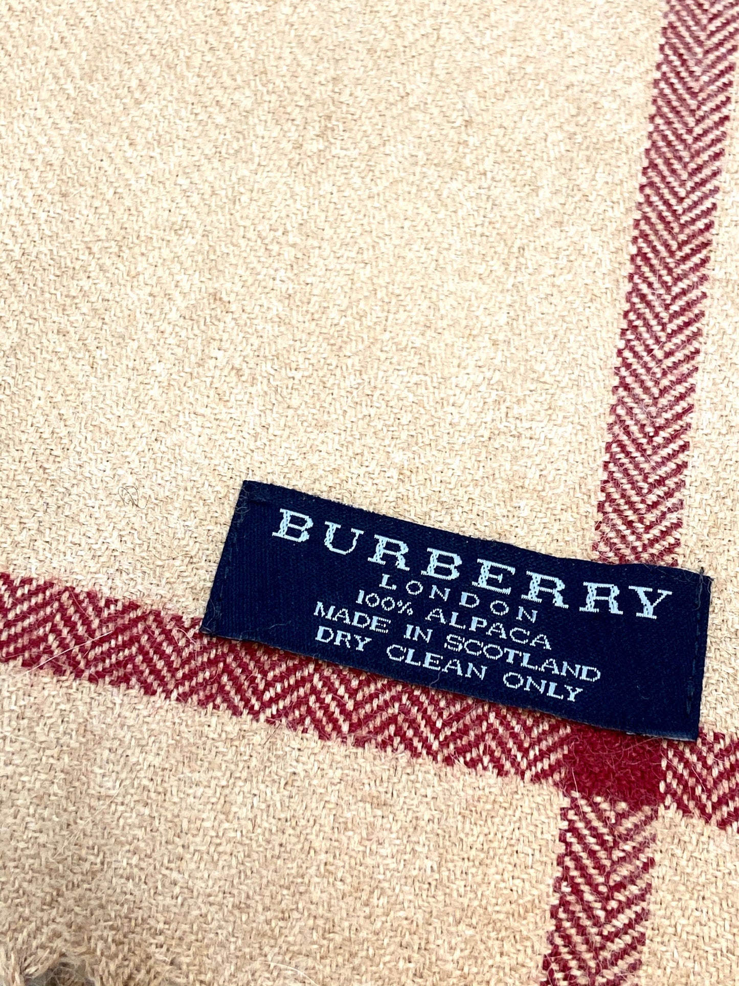 BURBERRY GIANT CHECK OVERSIZED SCARF