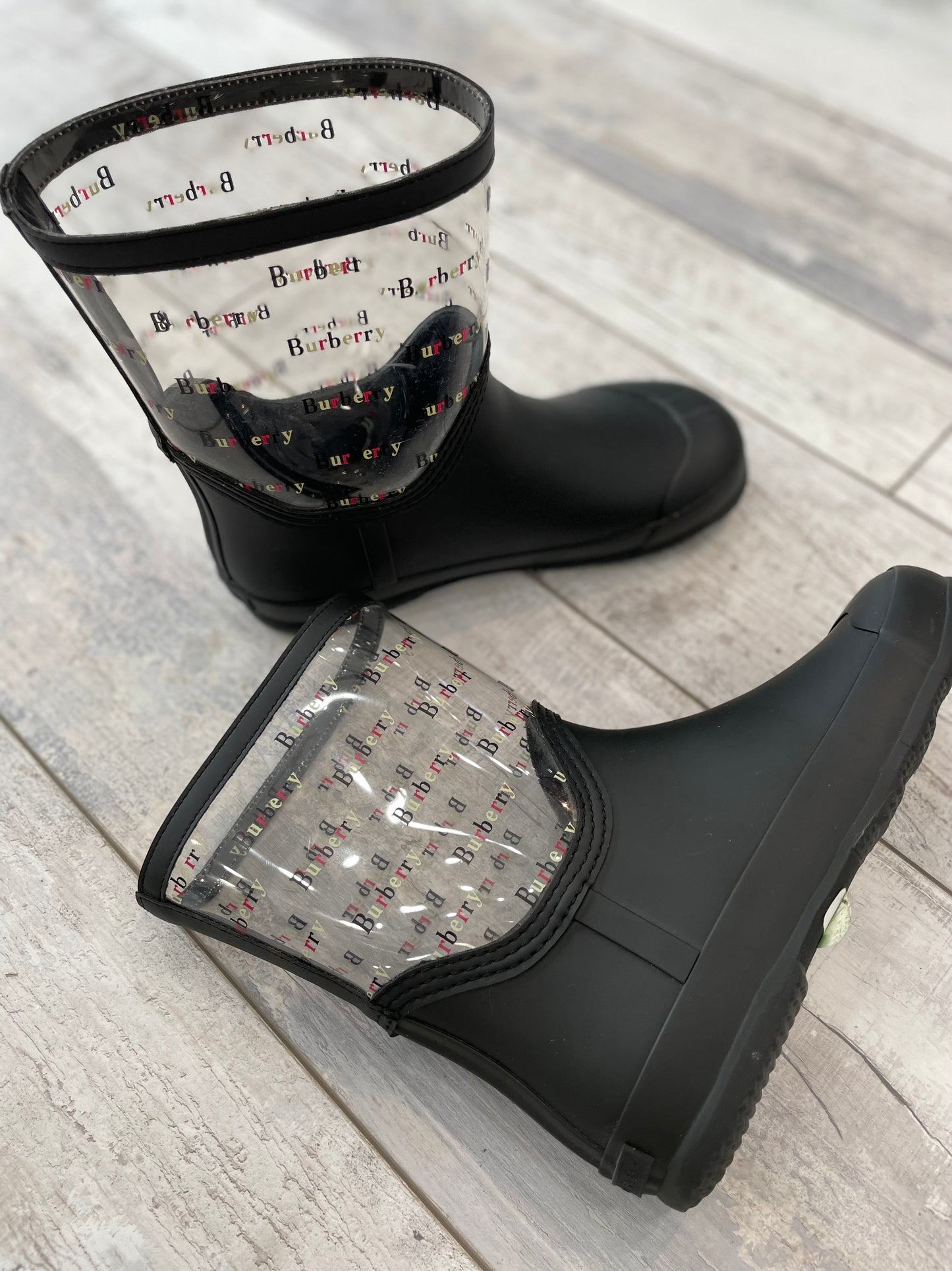 BURBERRY GIRLS FROSTY BLACK LOGO CLEAR PVC RAIN BOOTS