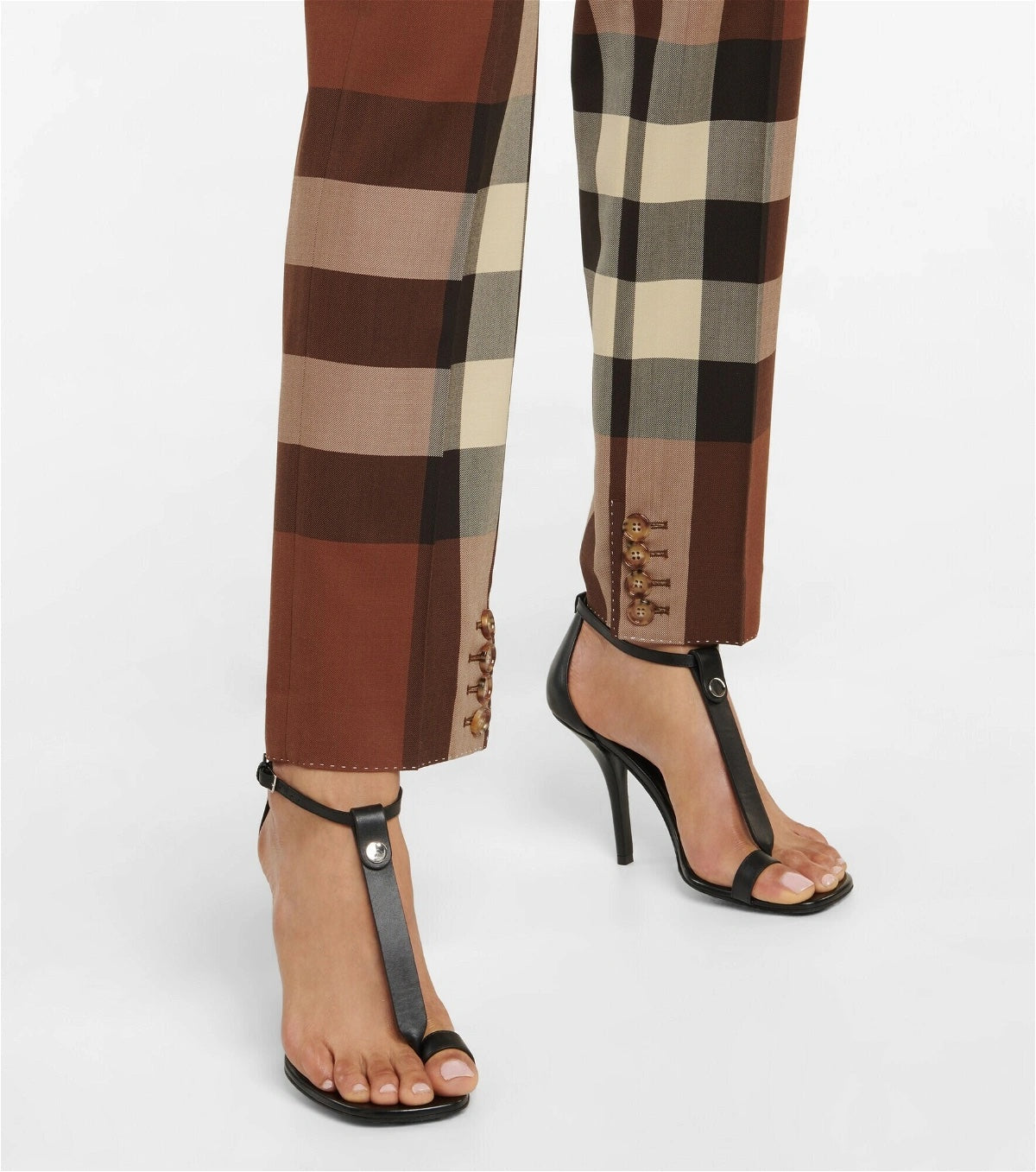 BURBERRY TOE RING LEATHER T-STRAP SANDALS