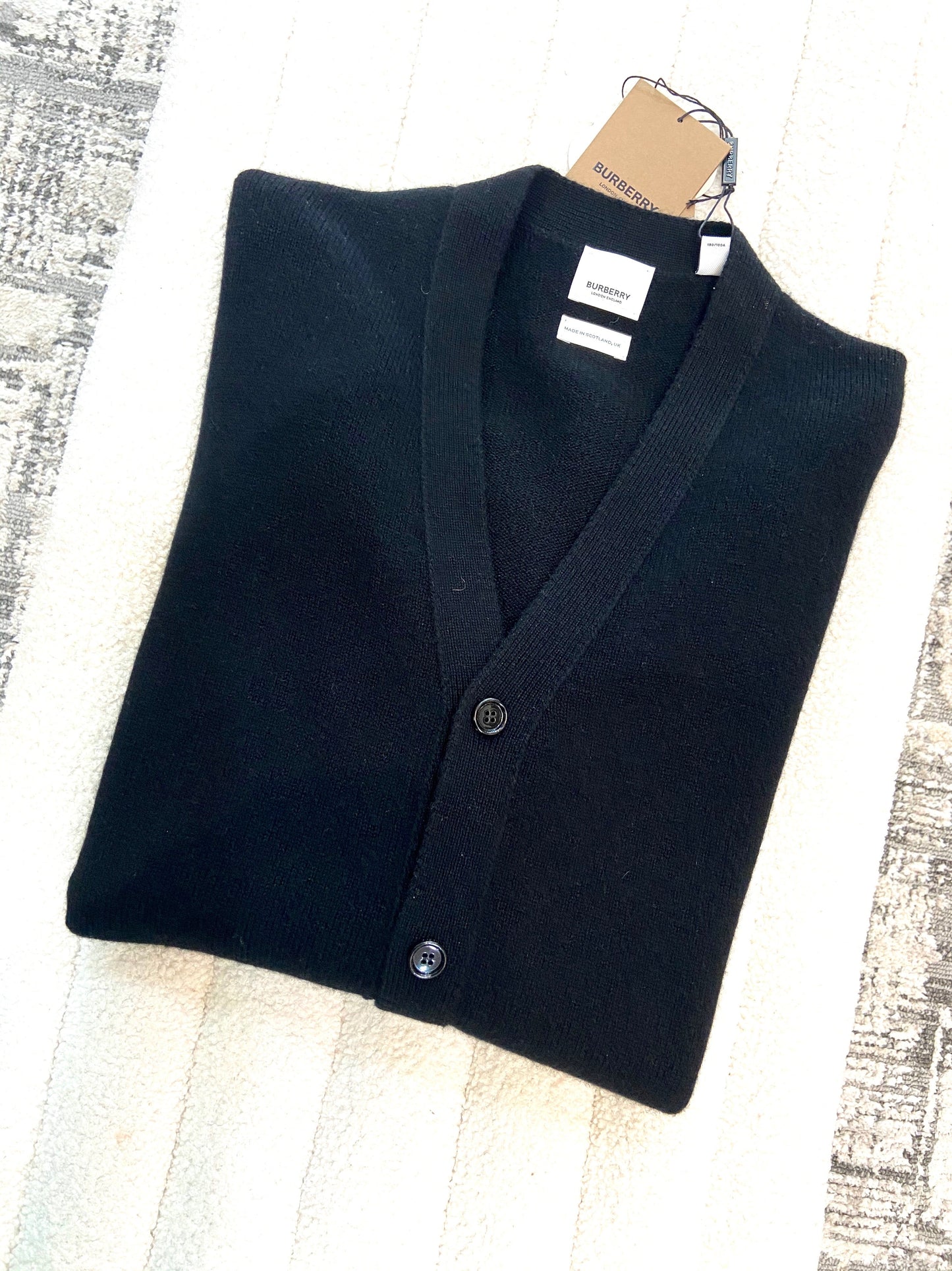 BURBERRY V NECK CARDIGAN