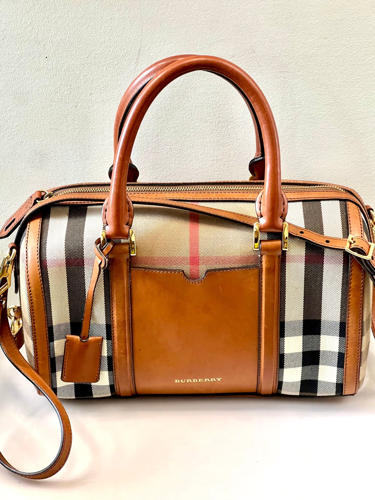 BURBERRY HOUSE CHECK ALCHESTER MEDIUM BOWLER BAG