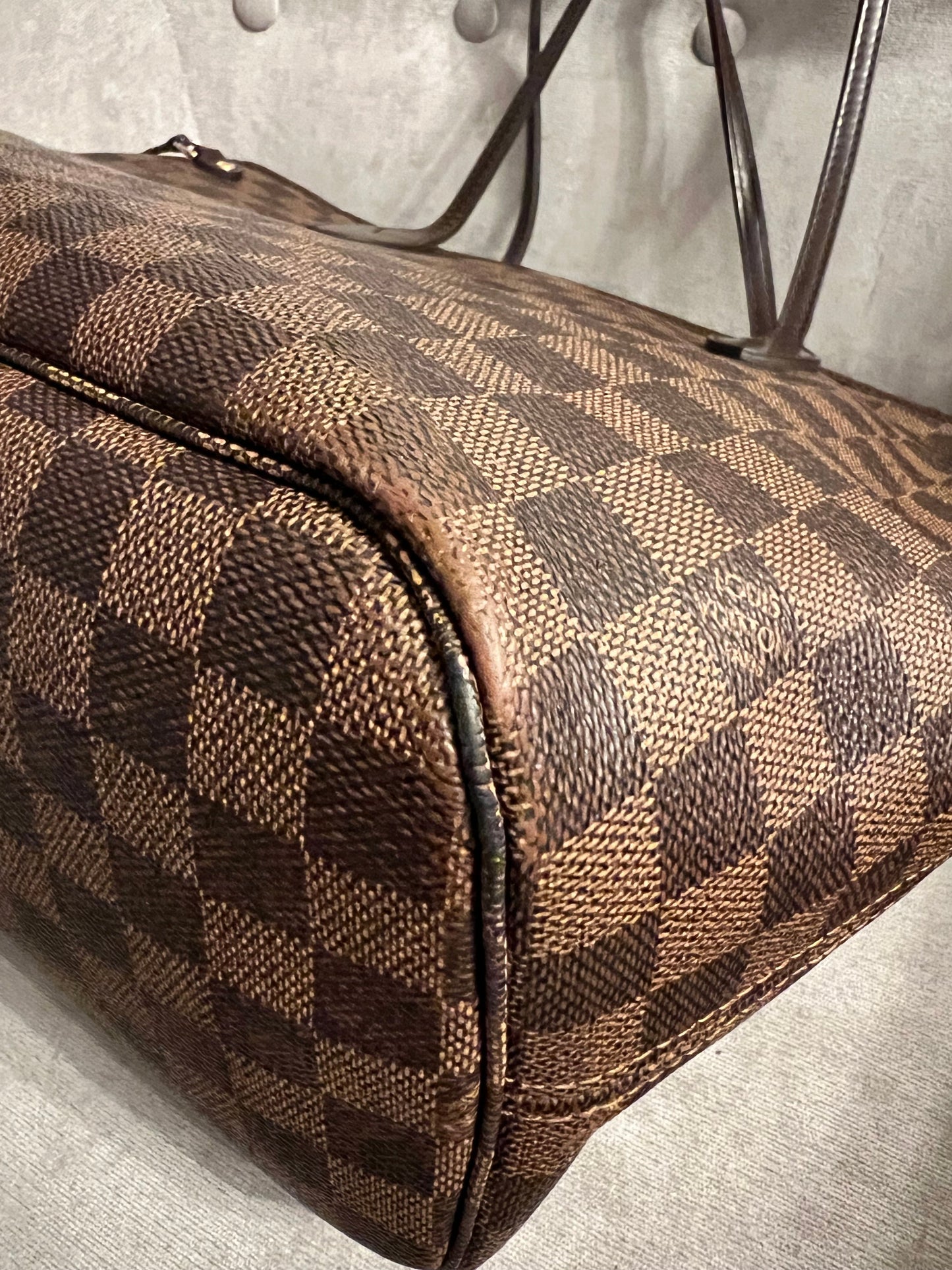 Louis Vuitton Neverfull MM Damier Ebene Cherry Interior (RRP £1,410)