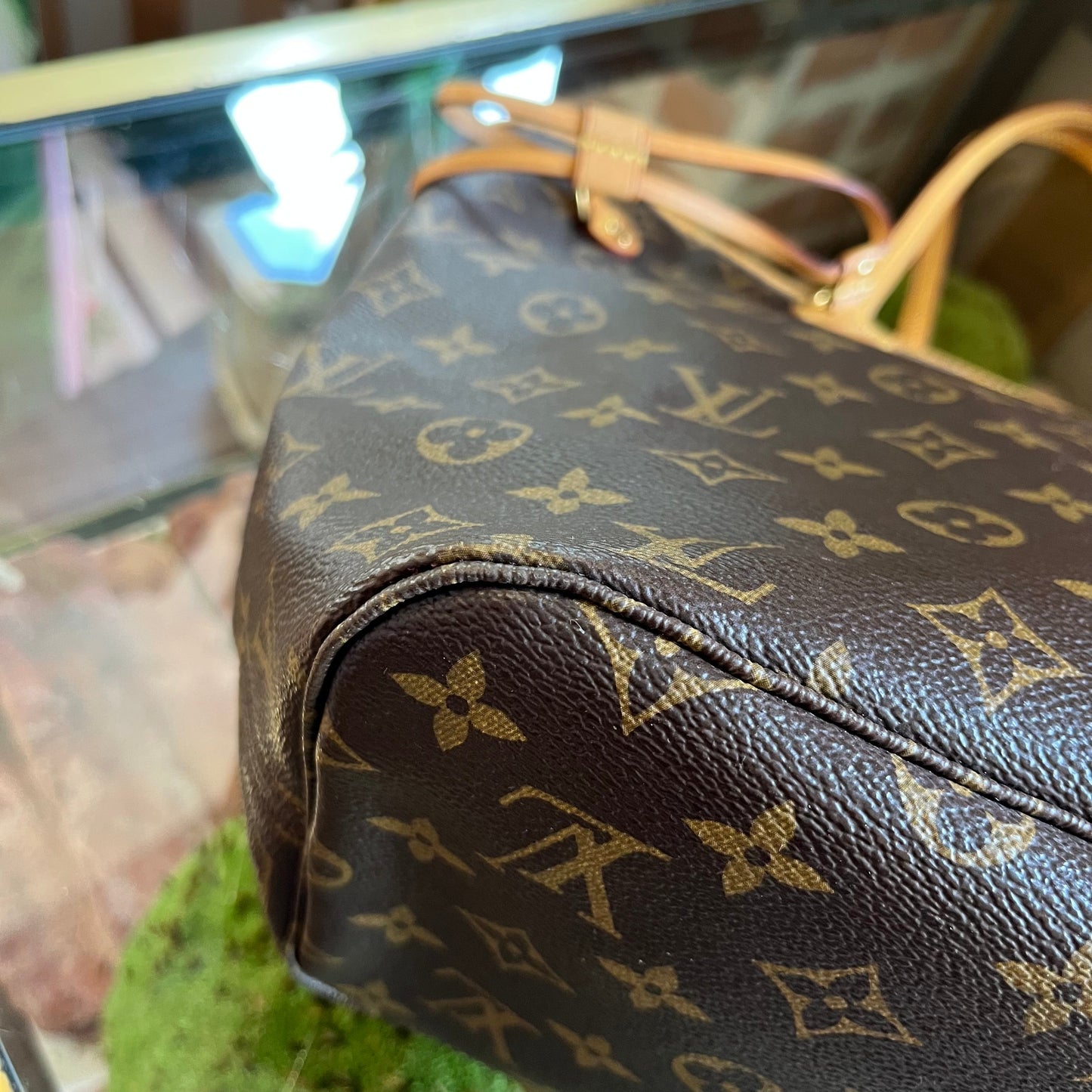 LOUIS VUITTON Neverfull MM Monogram Tote