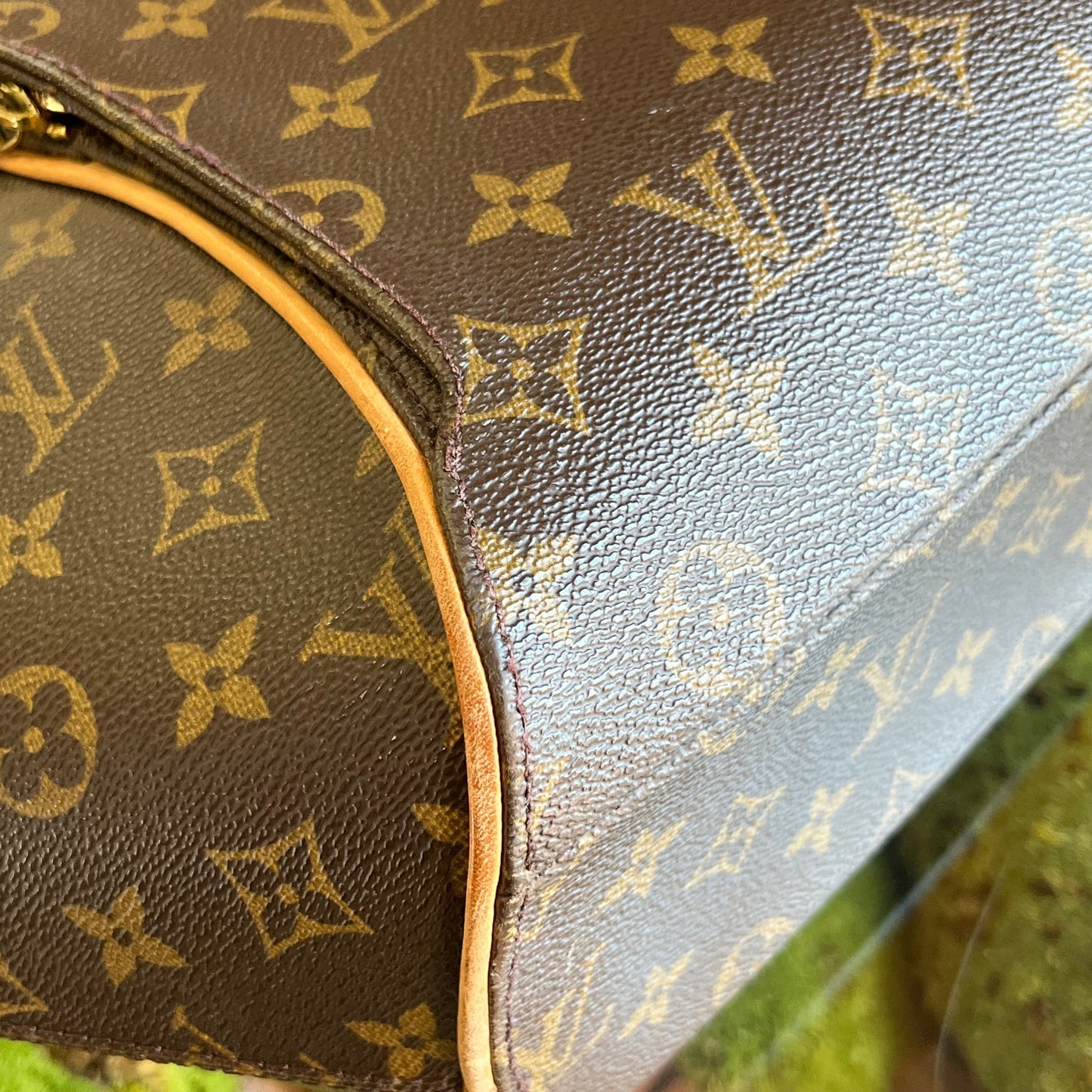 LOUIS VUITTON Ellipse GM Monogram Canvas Shoulder Bag