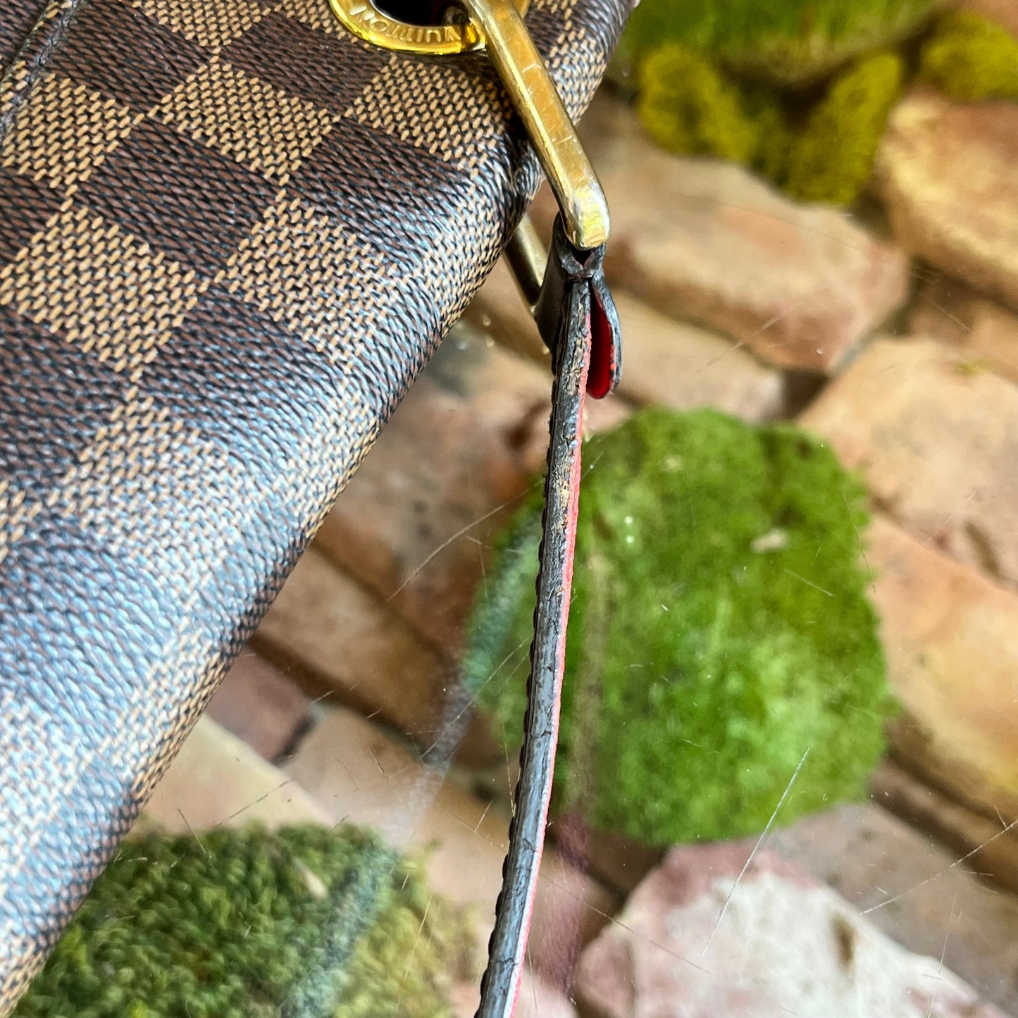 LOUIS VUITTON South Bank Besace Damier Ebene Canvas Crossbody Bag