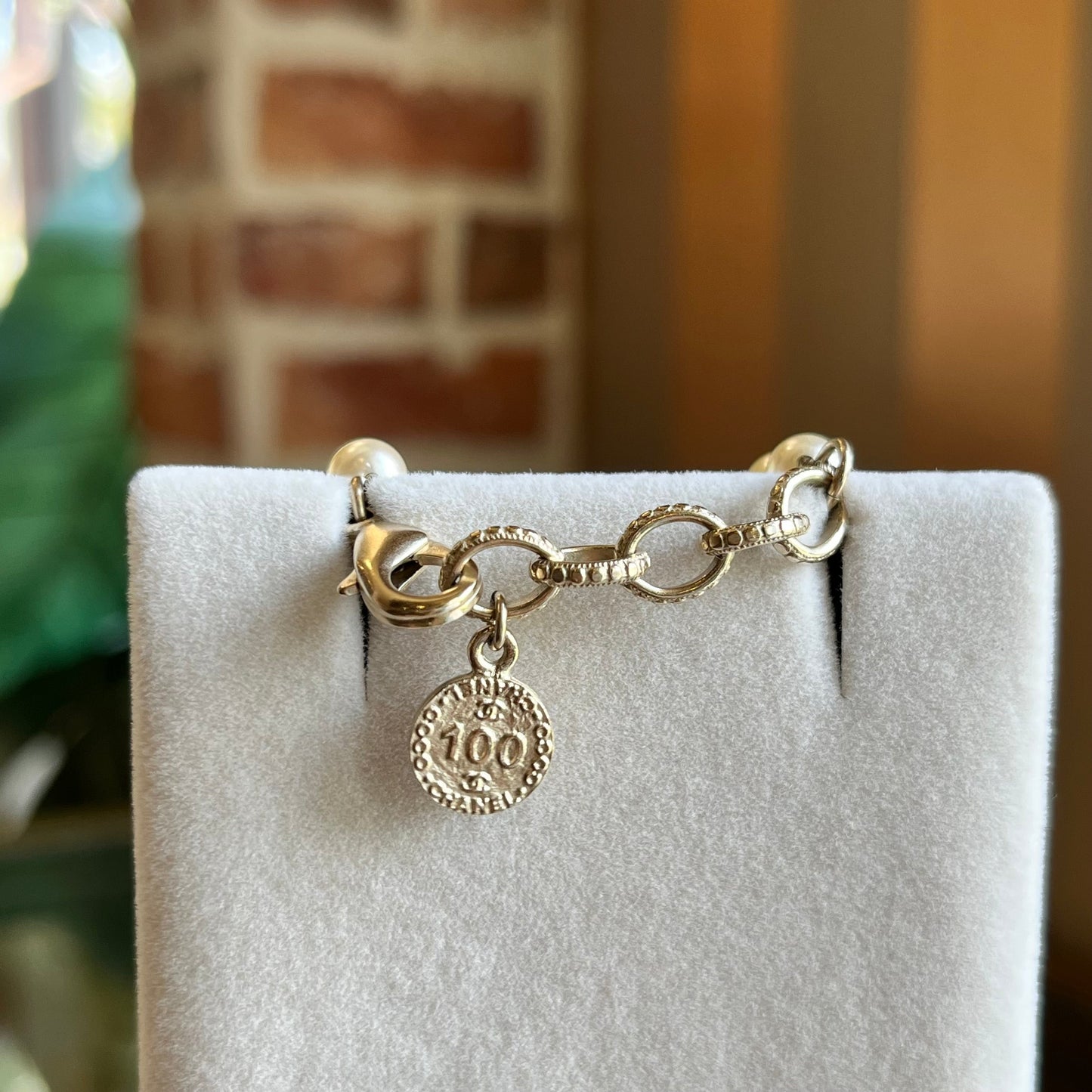 CHANEL Graduated Pearl CC Necklace