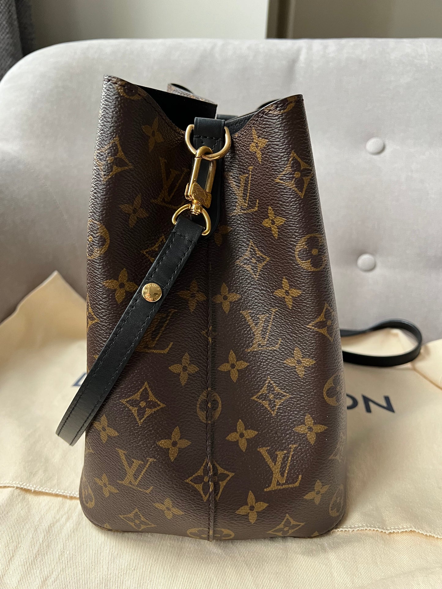 Louis Vuitton Neo Noe Monogram and Black (RRP £1,560)