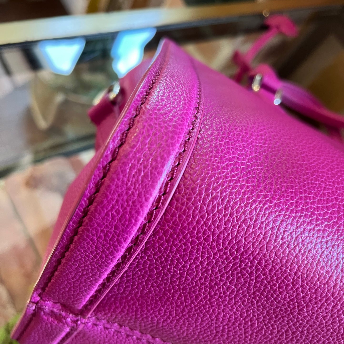 ALEXANDER MCQUEEN Skull Padlock Zip Medium Magenta Handbag