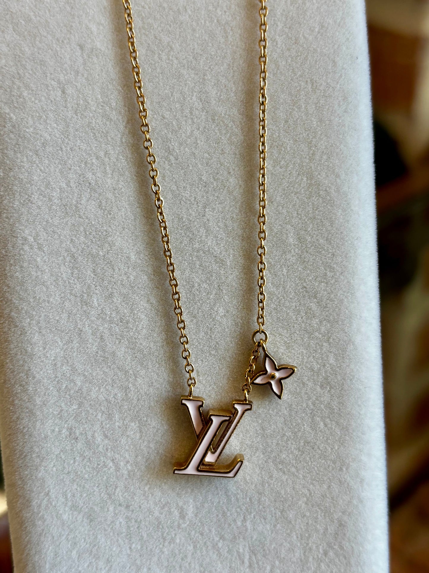LOUIS VUITTON LV Iconic Necklace