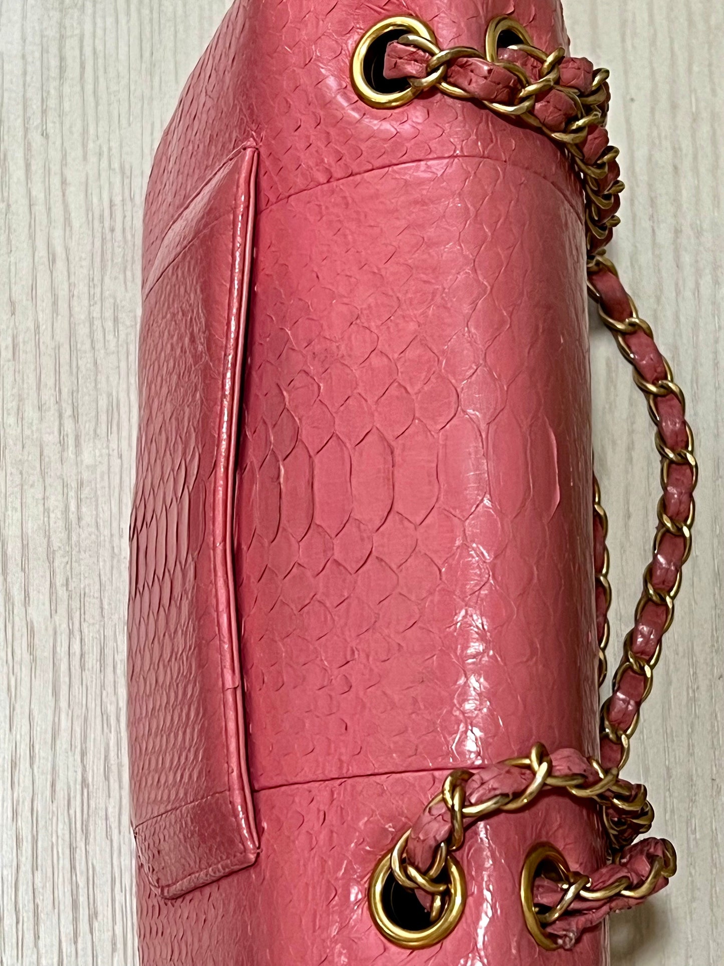 CHANEL 2.55 CLASSIC FLAP MEDIUM PINK PYTHON SHOULDER BAG