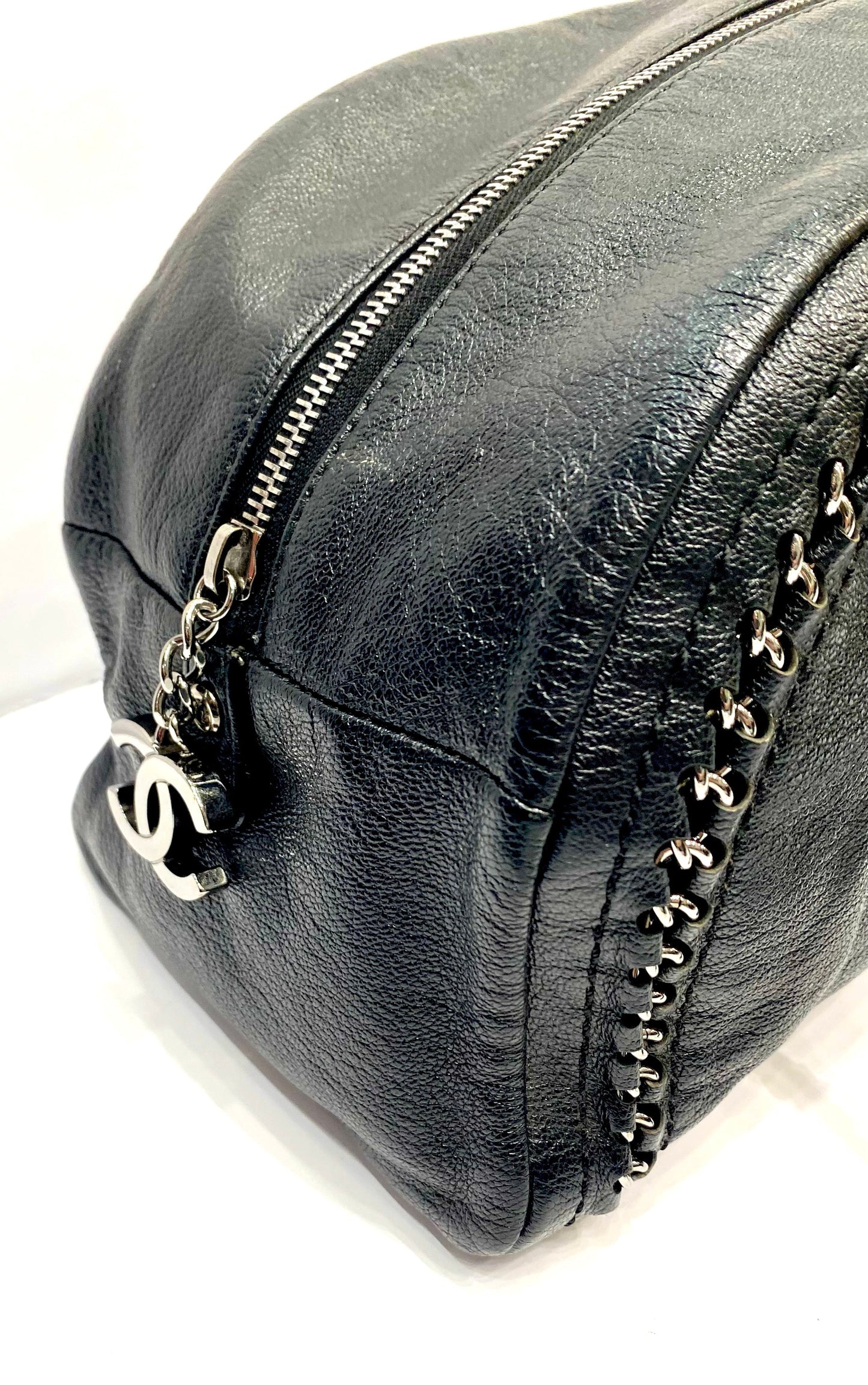 CHANEL CALFSKIN CHAIN TRIM LUXE LIGNE MEDIUM BOWLER BAG