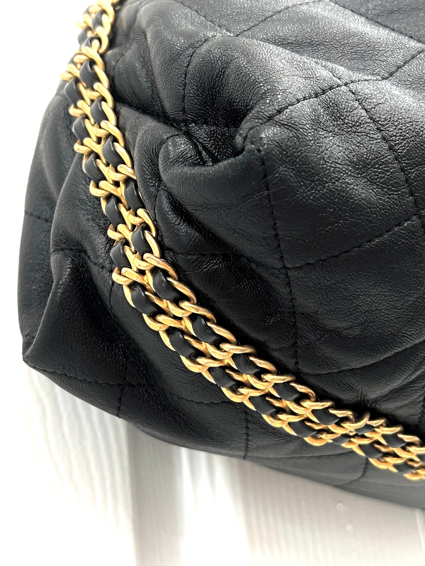 CHANEL QUILTED CALFSKIN DOUBLE CHAIN COCO SHELTER HOBO BAG