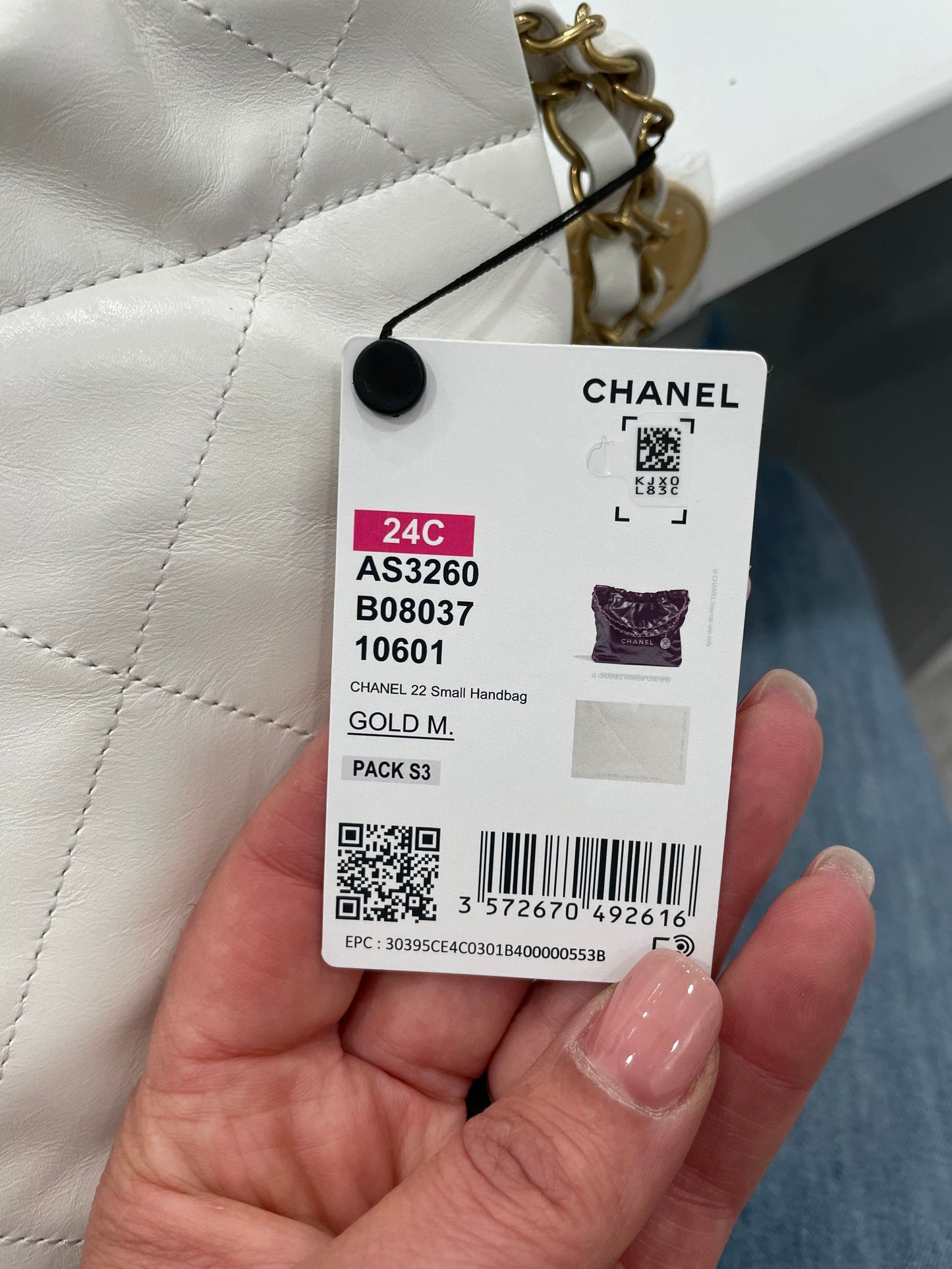 CHANEL CALFSKIN QUILTED SMALL CHANEL 22 HOBO BAG