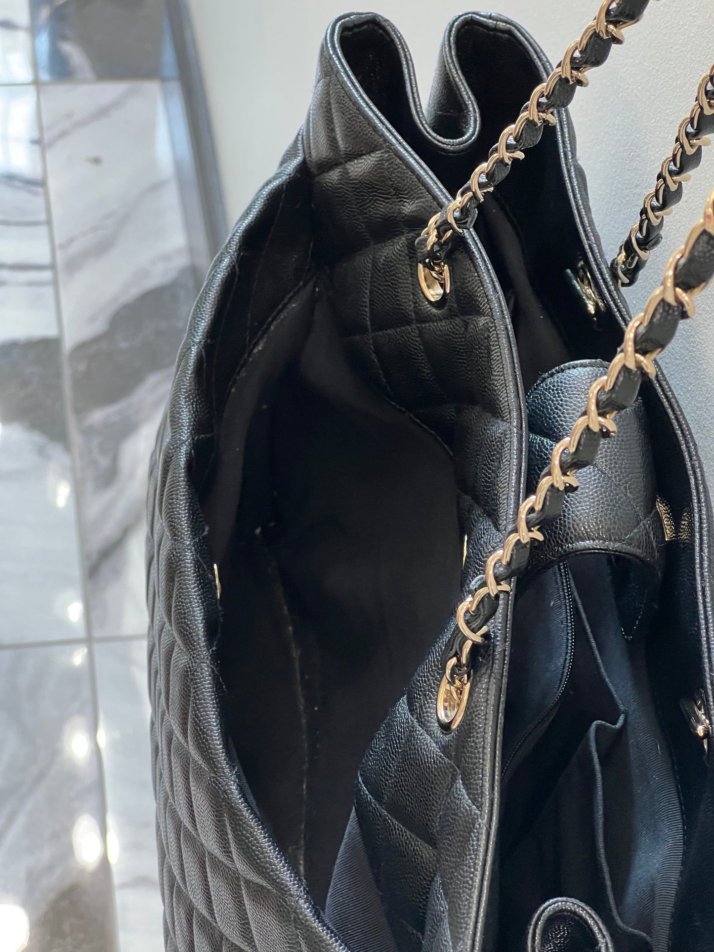 CHANEL CAVIAR QUILTED GRAND SHOPPING TOTE BAG-HS