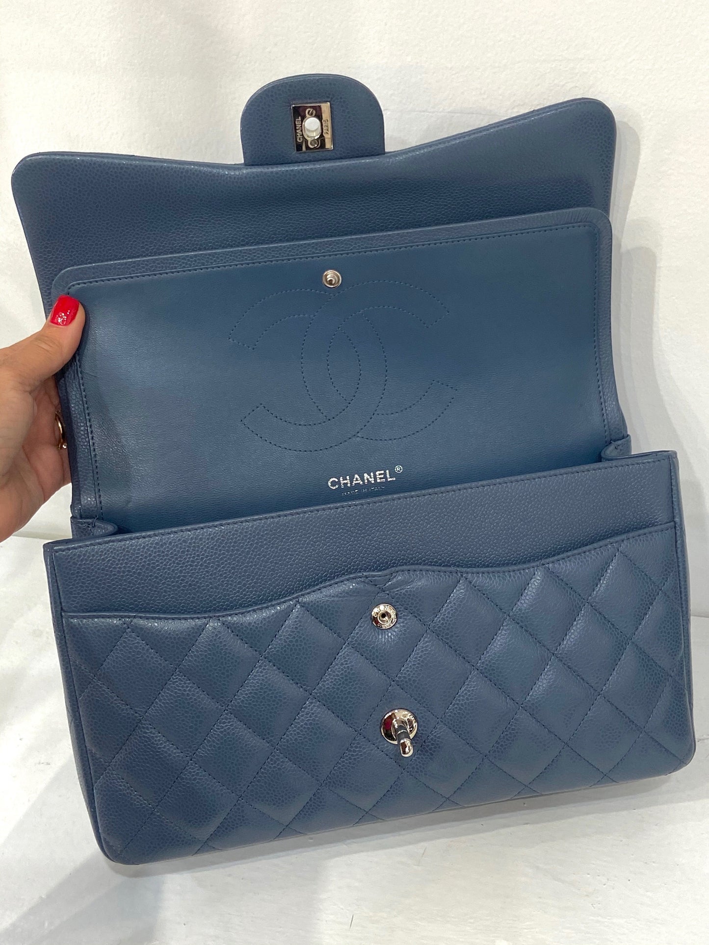 CHANEL CAVIAR QUILTED JUMBO DOUBLE FLAP BAG-HS