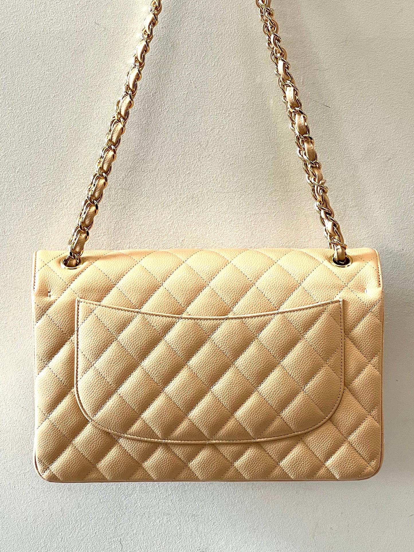 CHANEL CLASSIC CAVIAR QUILTED JUMBO DOUBLE FLAP BAG