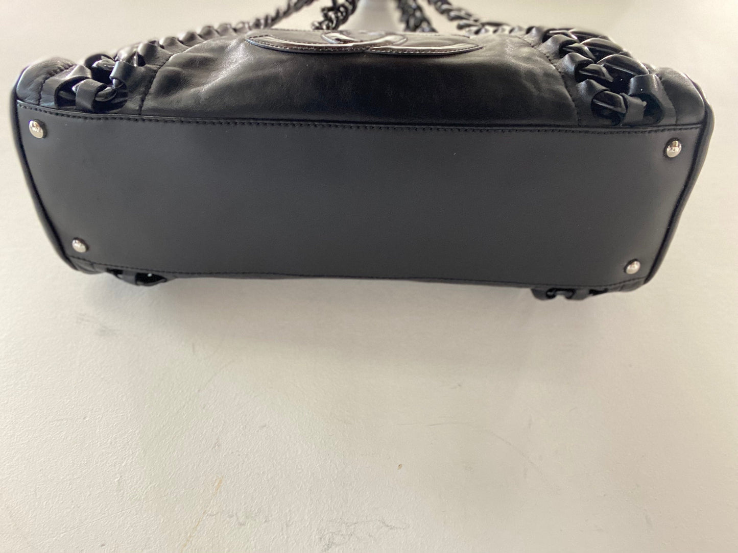 CHANEL GLAZED CALFSKIN LEATHER EAST WEST MODERN CHAIN TOTE