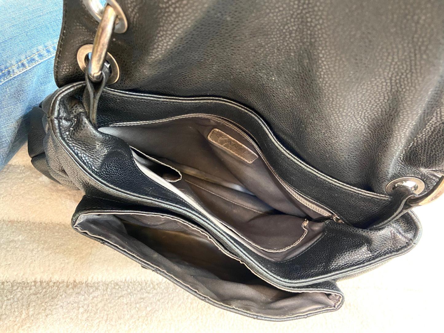 CHANEL GLAZED CAVIAR COCO RIDER FLAP BAG