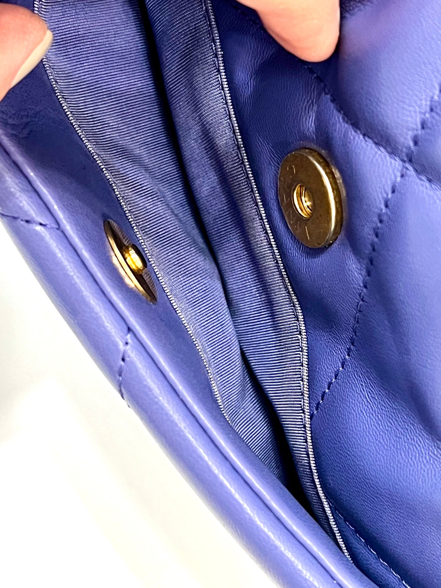CHANEL QUILTED LAMBSKIN MEDIUM CHANEL 19 FLAP BAG