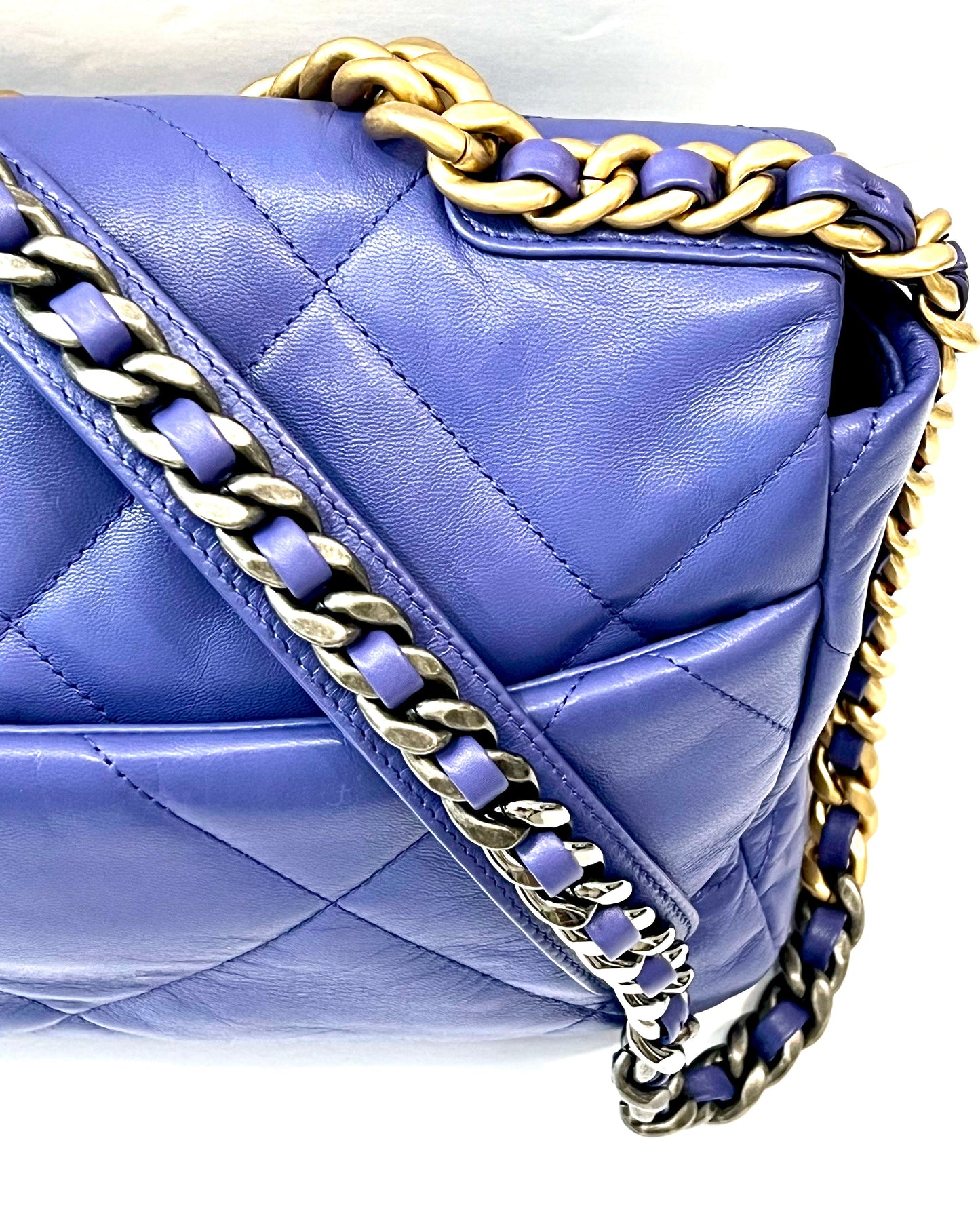 CHANEL QUILTED LAMBSKIN MEDIUM CHANEL 19 FLAP BAG