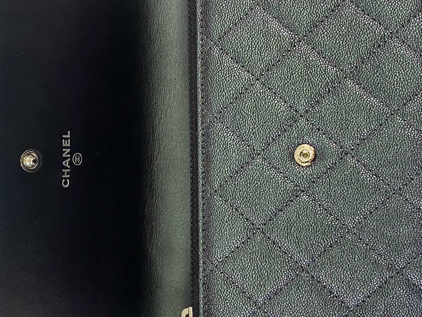 CHANEL IRIDESCENT CAVIAR QUILTED CLUTCH WRISTLET