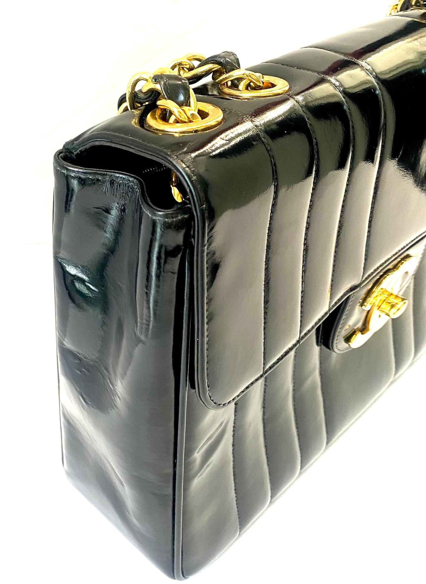 CHANEL JUMBO MADEMOISELLE VERTICAL QUILT VINTAGE PATENT LEATHER BAG