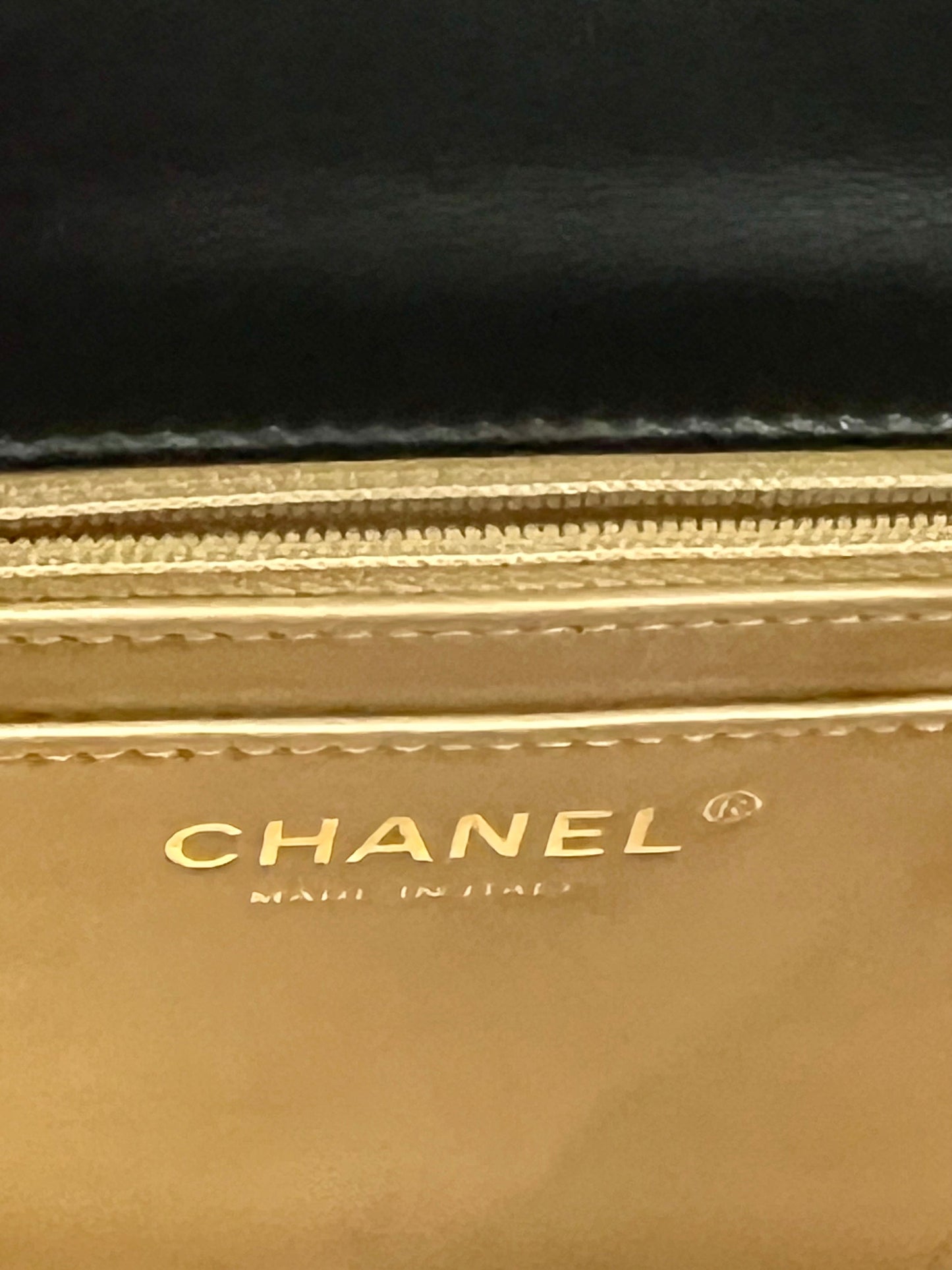 CHANEL QUILTED LAMBSKIN PEARL CRUSH CLUTCH WITH CHAIN