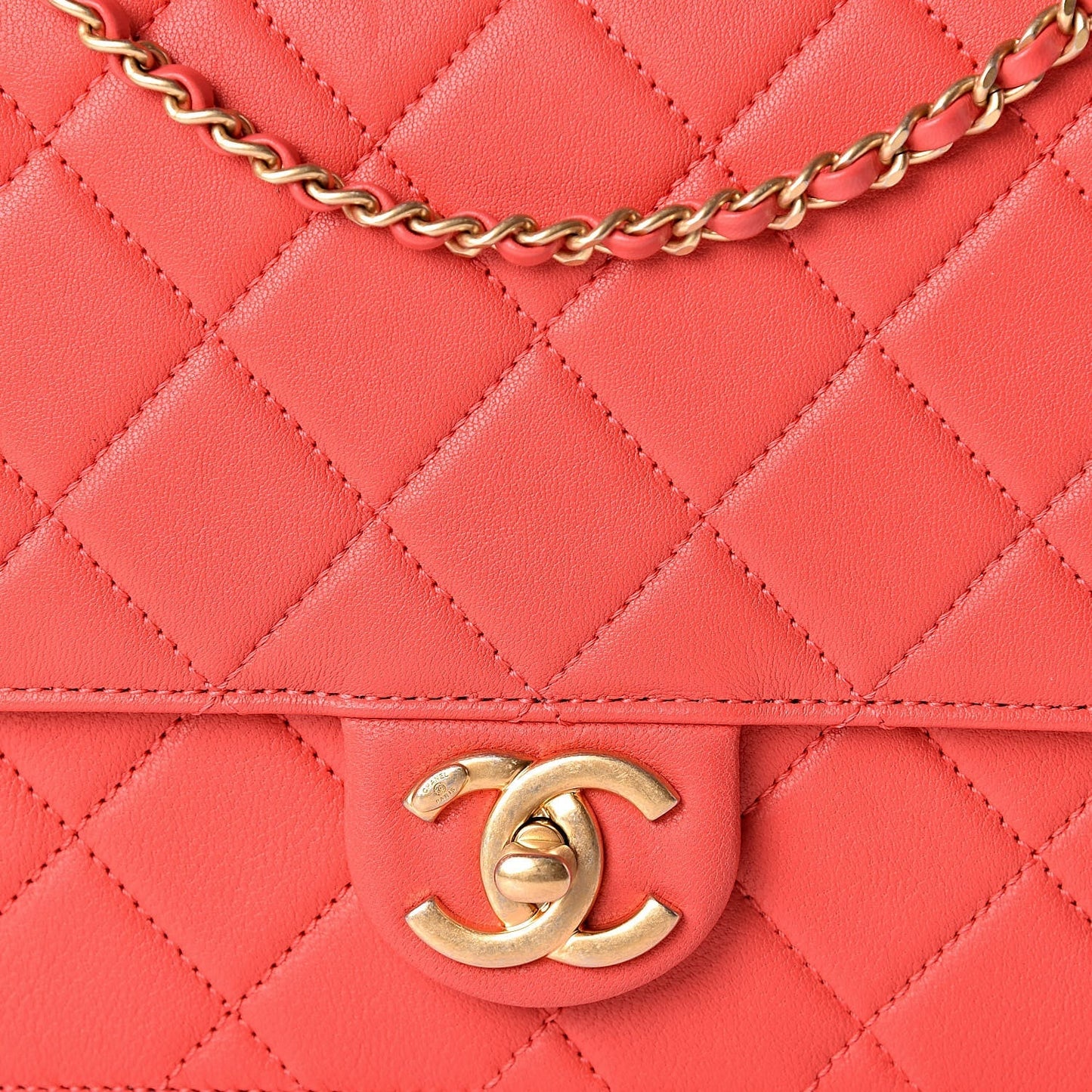 CHANEL QUILTED LAMBSKIN PEARL CHAIN MEDIUM FLAP BAG