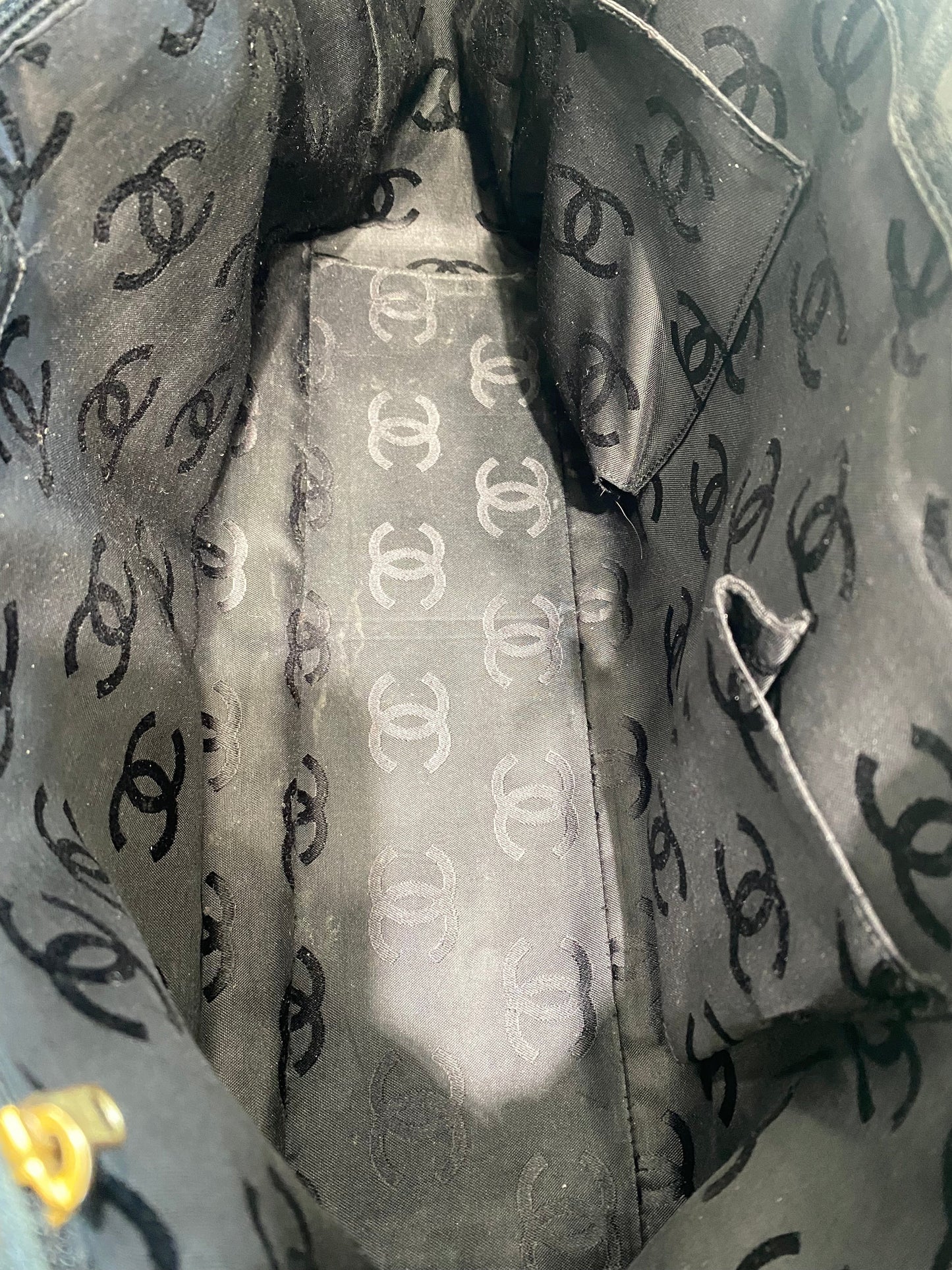 CHANEL PATENT LEATHER TRIPLE CC TOTE BAG