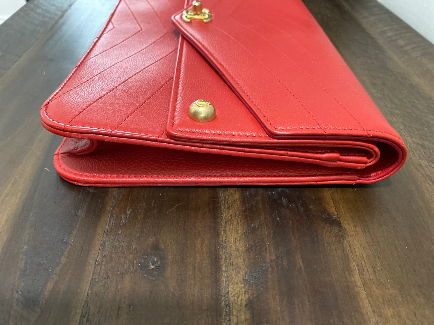 CHANEL CALFSKIN CHEVRON QUILTED CASUAL TRIP CLUTCH BAG