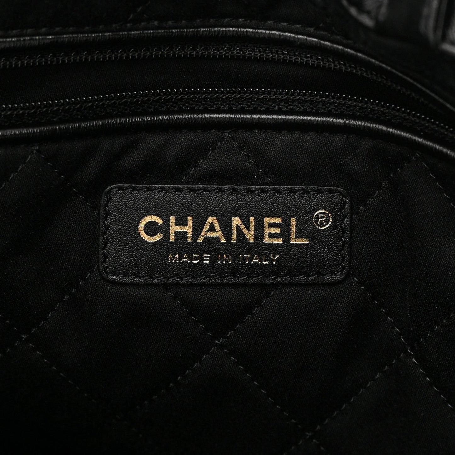 CHANEL SHINY QUILTED CALFSKIN LEATHER CHANEL 22 BACKPACK