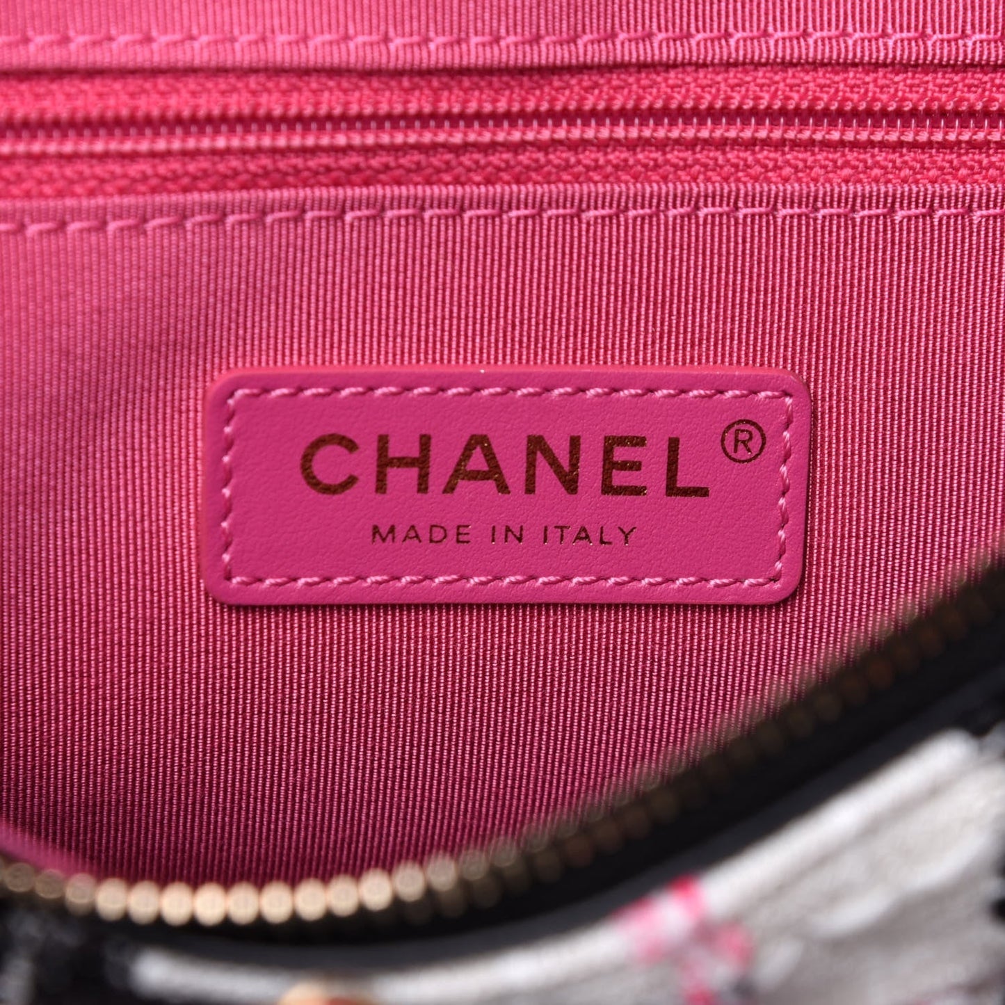 CHANEL TWEED CHAIN 20S SIGNATURE HOBO BAG
