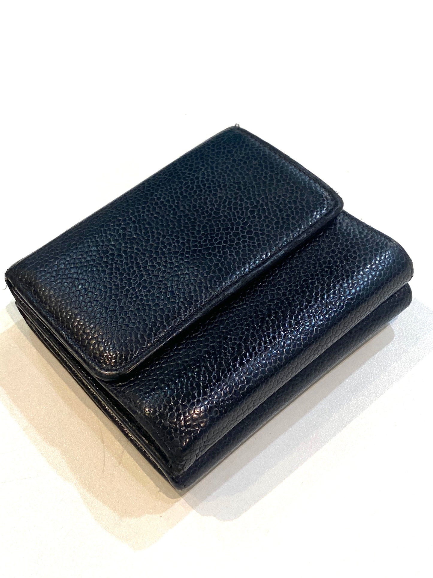 GLM-CAVIAR LEATHER TIMELESS GLM- FLAP WALLET