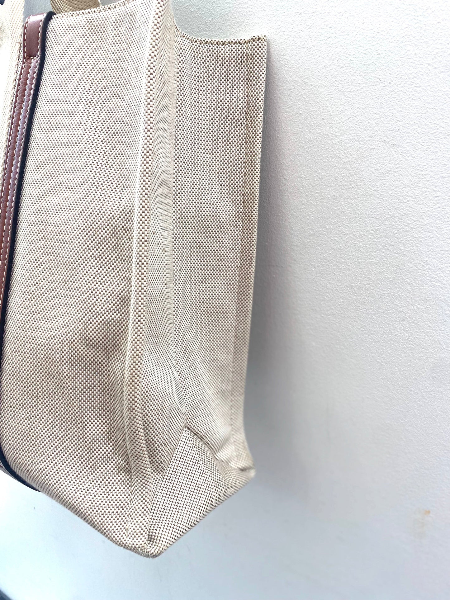 CHLOÉ MEDIUM WOODY LINEN TOTE BAG