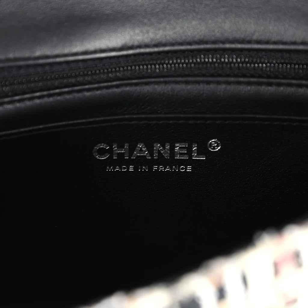 CHANEL CAVIAR QUILTED CLASSIC JUMBO DOUBLE FLAP BAG