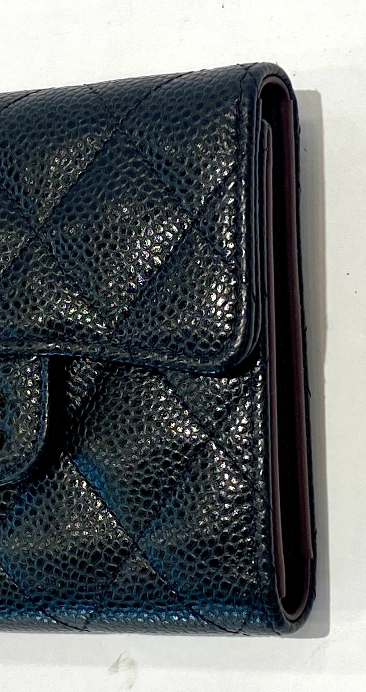 CHANEL CAVIAR QUILTED CC CLASSIC TRI-FOLD WALLET