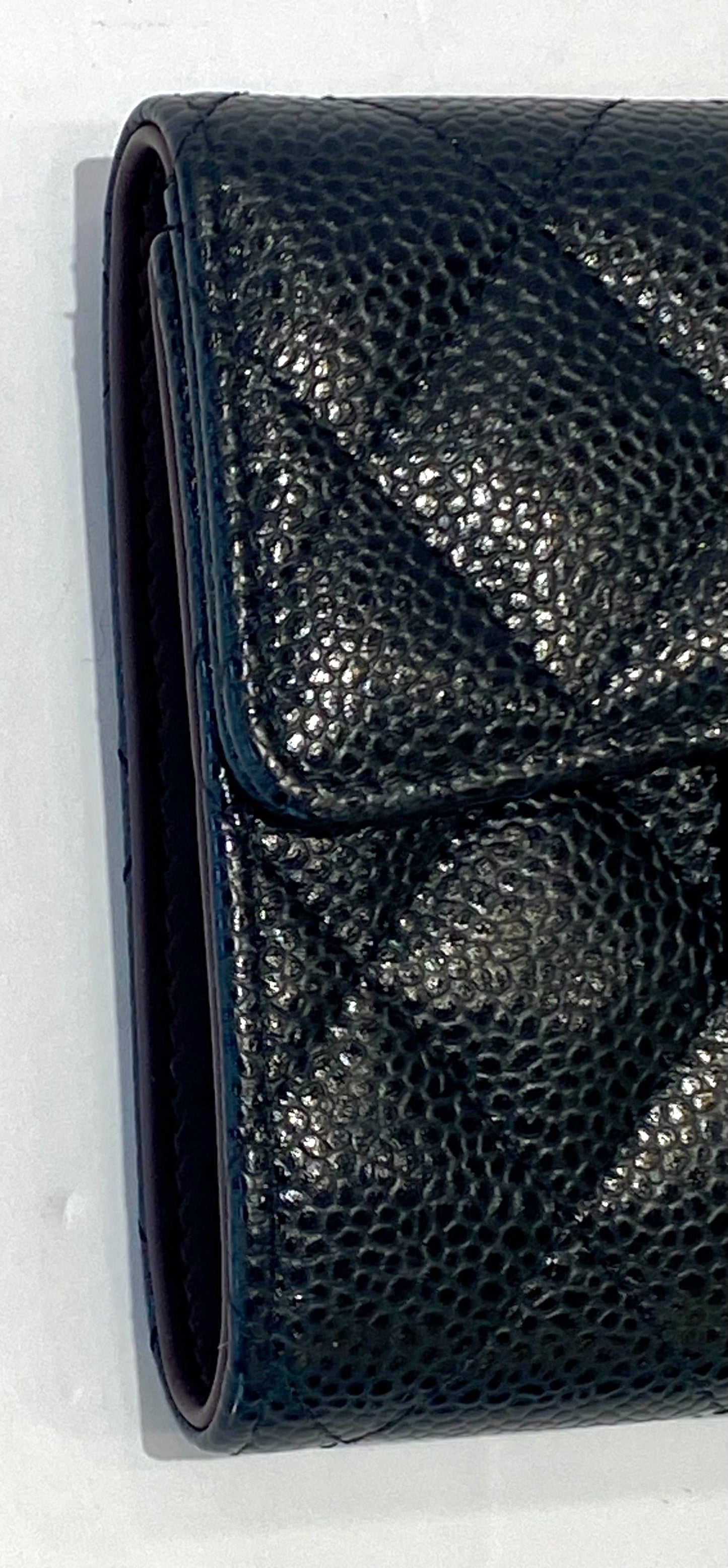 CHANEL CAVIAR QUILTED CC CLASSIC TRI-FOLD WALLET