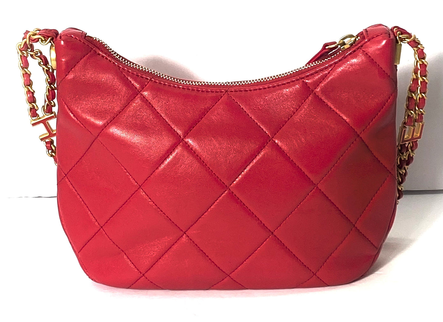 CHANEL CRUMPLED QUILTED CALFSKIN SMALL CHANEL 19 HOBO