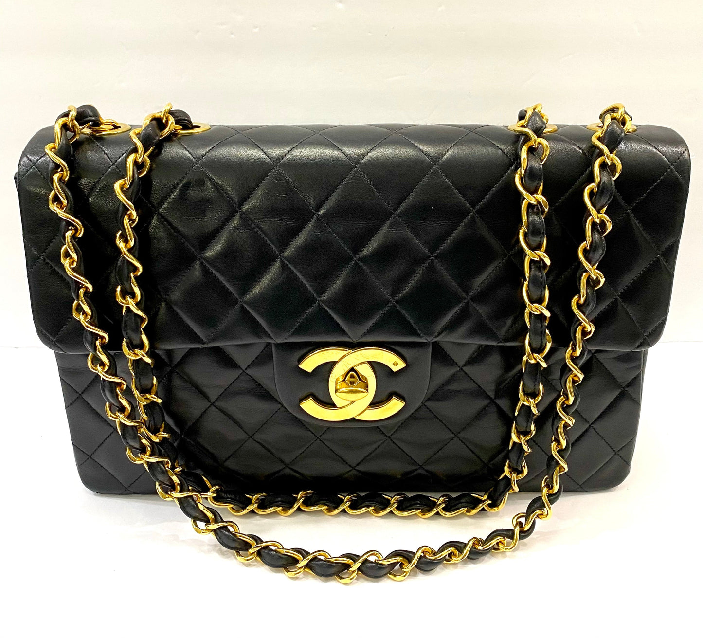 CHANEL TIMELESS CLASSIC QUILTED LAMBSKIN FLAP BAG