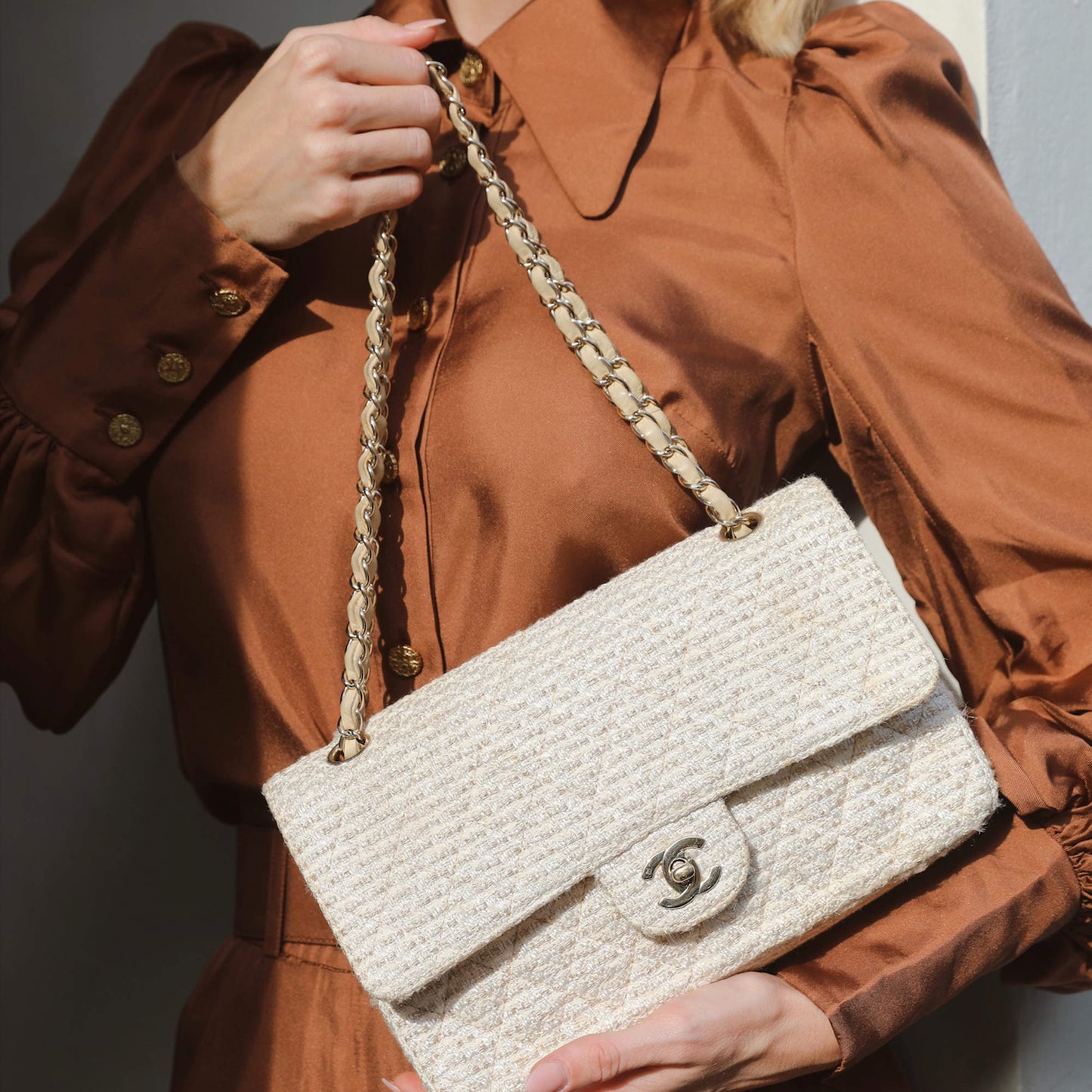 CHANEL CLASSIC DOUBLE FLAP TWEED IVORY GOLD CHAMPAGNE GOLD HARDWARE-HS