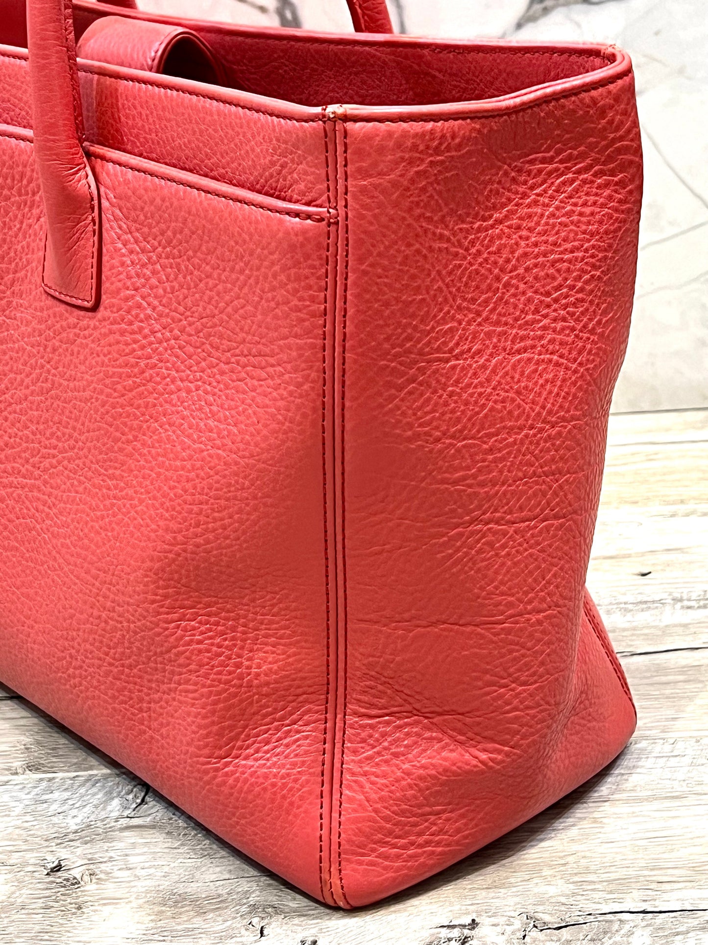 CHANEL PEBBLED LEATHER LARGE EXECUTIVE TOTE BAG WITH SHOULDER STRAP-HS