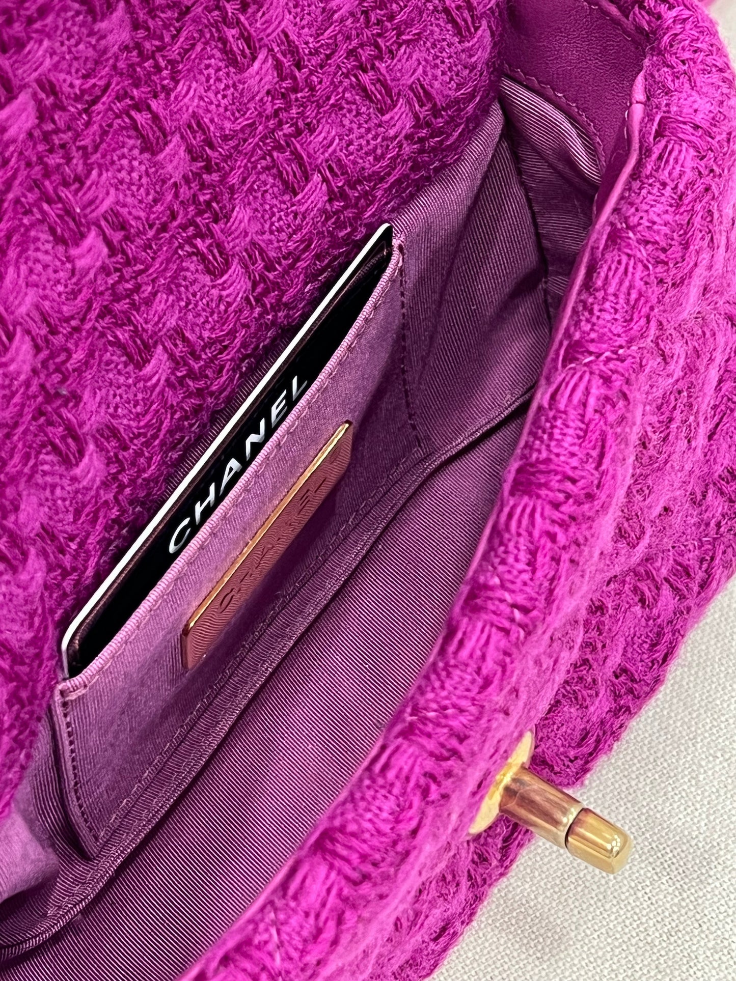 CHANEL 19 QUILTED TWEED BELT BAG