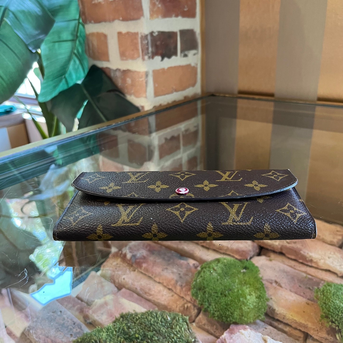 LOUIS VUITTON Emilie Monogram Wallet
