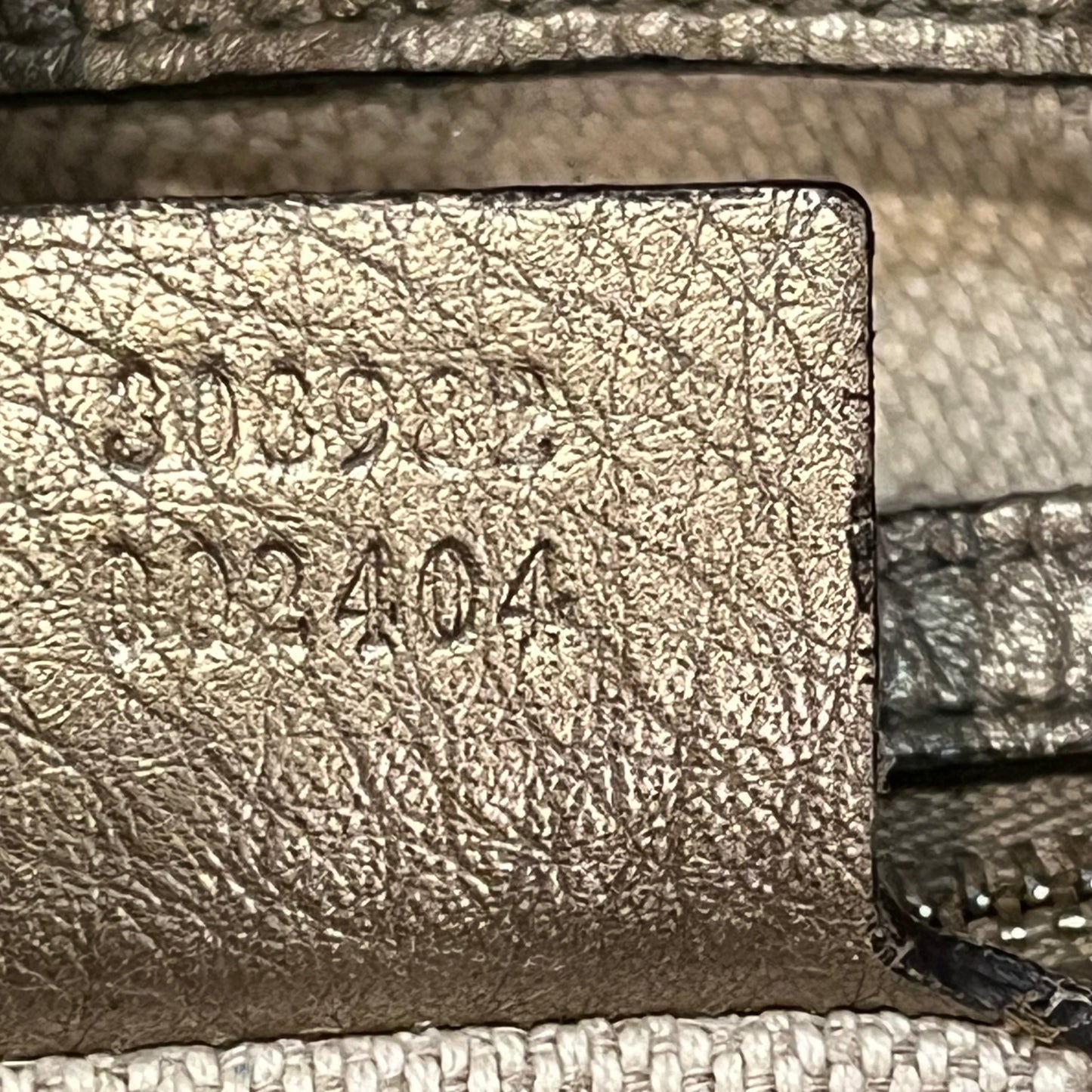 GUCCI Medium Soho Chain Metallic Pebbled Shoulder Bag